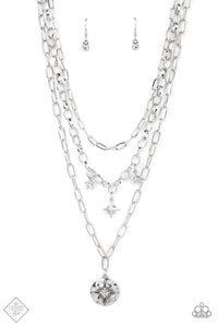 Under the Northern Lights - White necklace (silver)